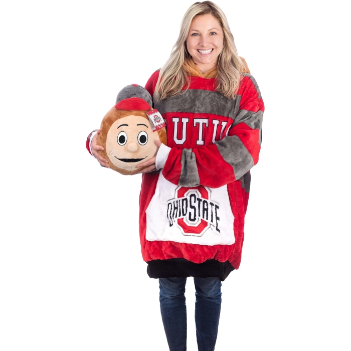 Plushible OSU Brutus Oversized Blanket Hoodie/Pillow Review